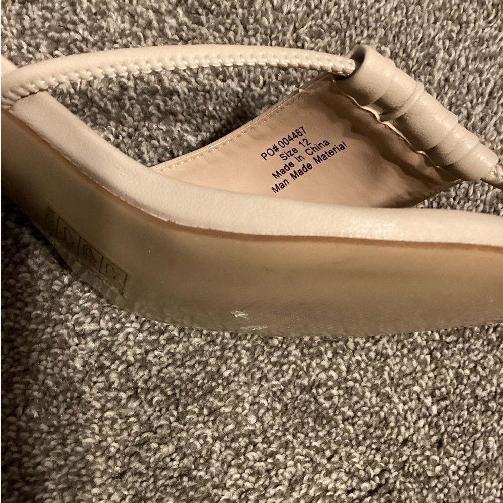 NWOT Size 12 Journee Shiloh beige block‎ heel sandal - Picture 5 of 5